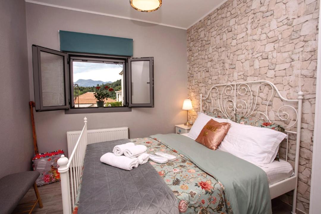 Photo of Bedroom in Pramanta