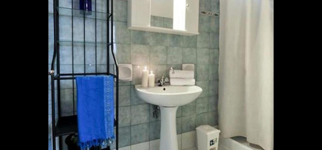 Photo of Bathroom in Longos