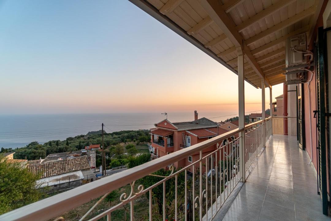 Photo of Patio Balcony in Lakones