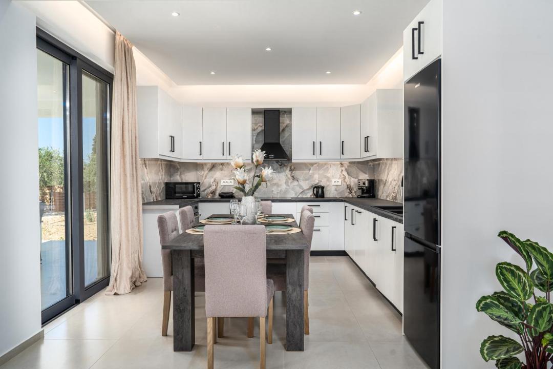 Photo of Kitchen in Neromilos