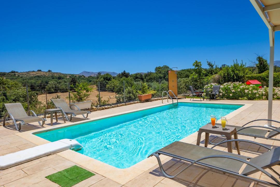 Photo of Outdoor in Monopari