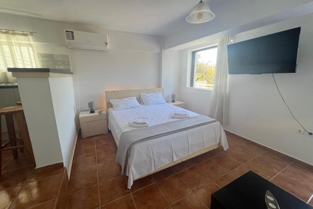 Photo of Bedroom in Akrogialion