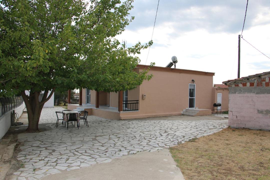Photo of Buildings in Topeiros