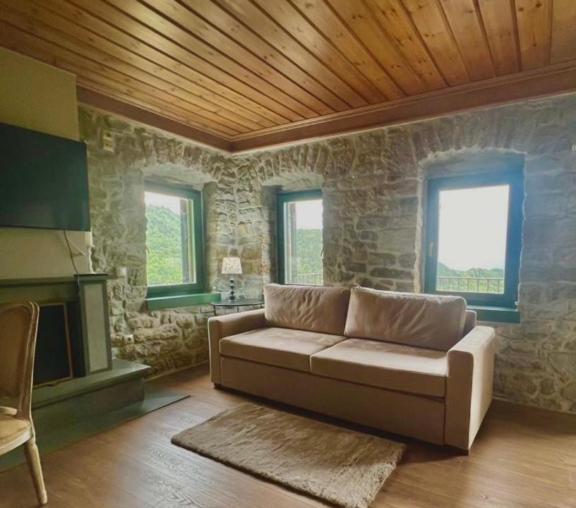 Photo of Livingroom in Central Tzoumerka