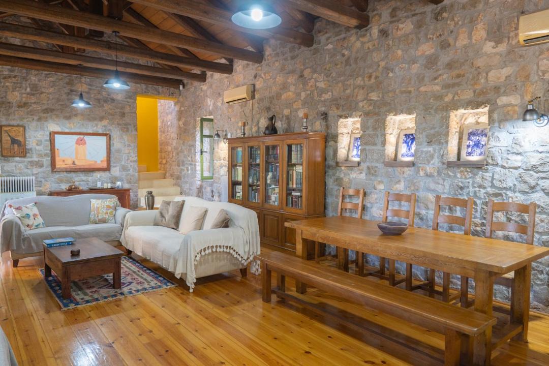 Photo of Livingroom in Petrochori