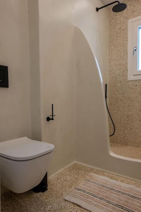 Photo of Bathroom in Glinado