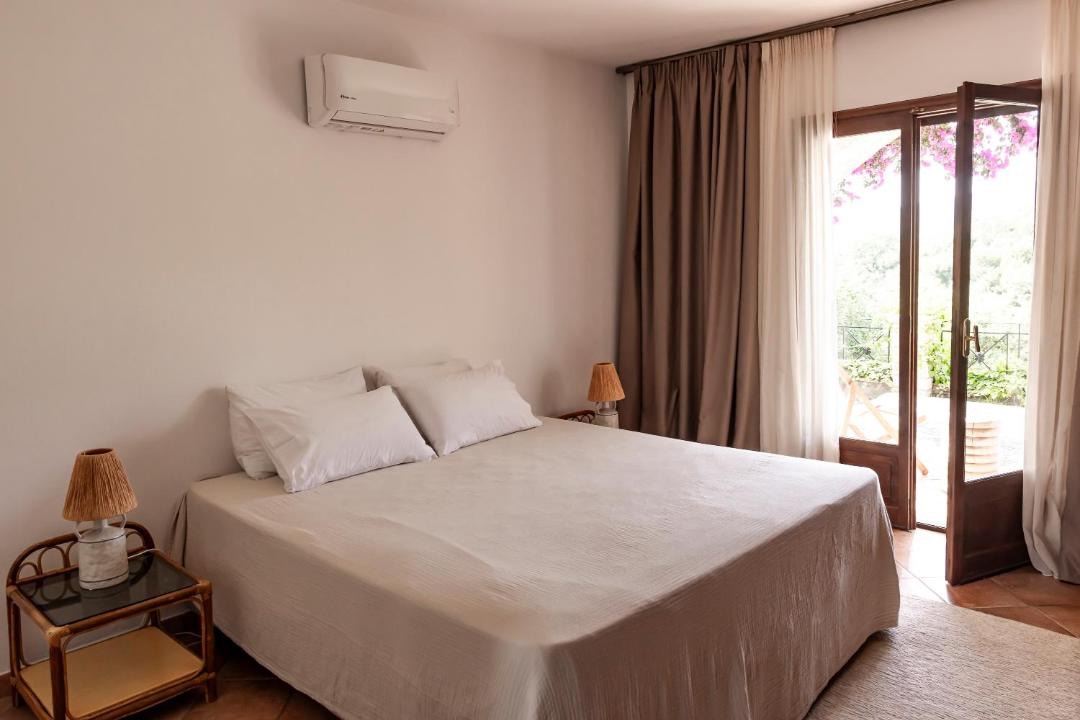 Photo of Bedroom in Sivota