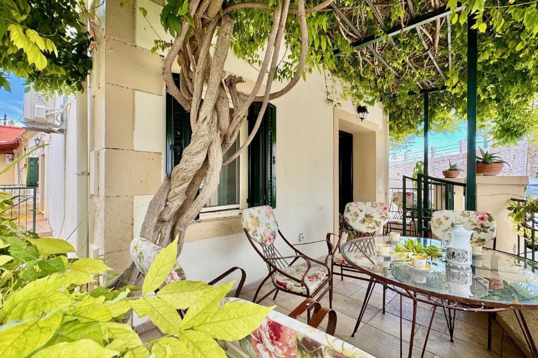 Photo of Patio Balcony in Esperion