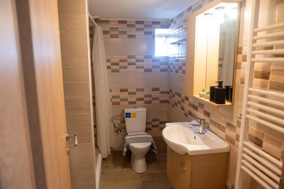 Photo of Bathroom in Volos City Centre