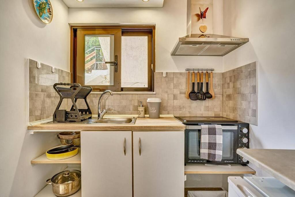 Photo of Kitchen in Salakos