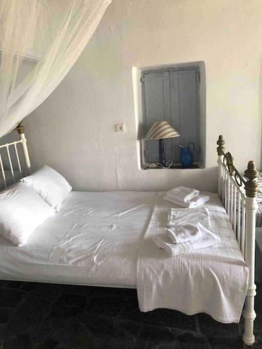 Photo of Bedroom in Serifos