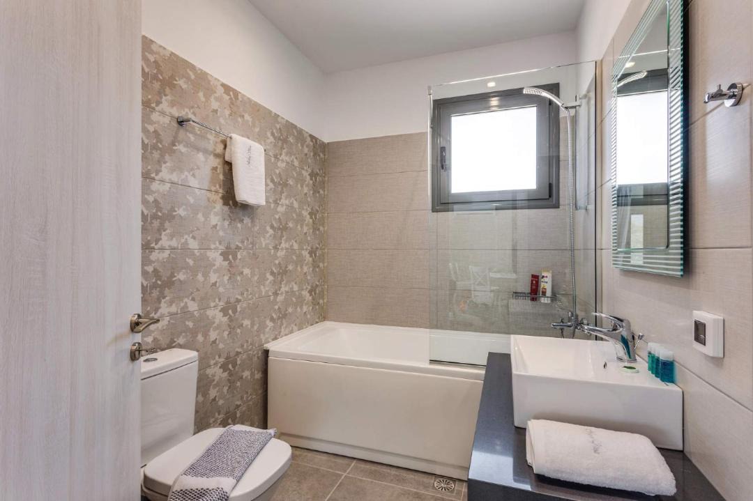 Photo of Bathroom in Kalo Chorio