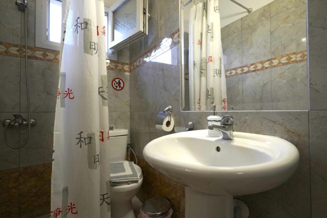 Photo of Bathroom in Krinidhes