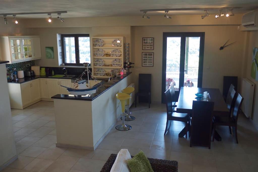 Photo of Kitchen in Megali Mantineia