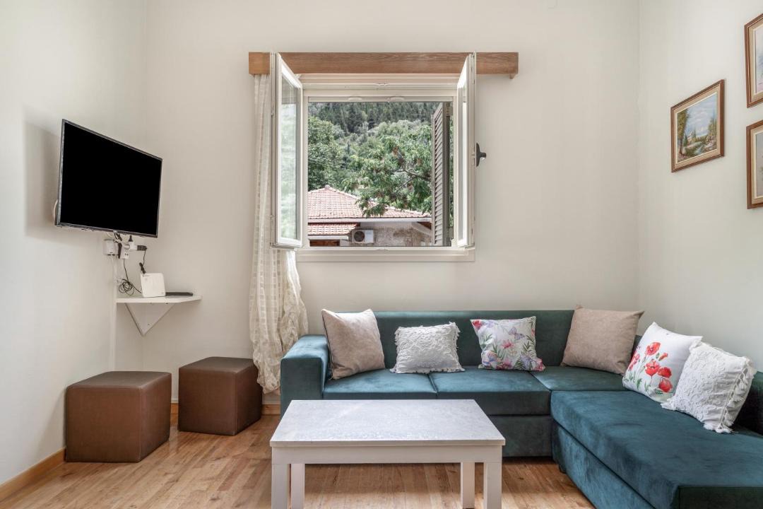 Photo of Livingroom in Sivros