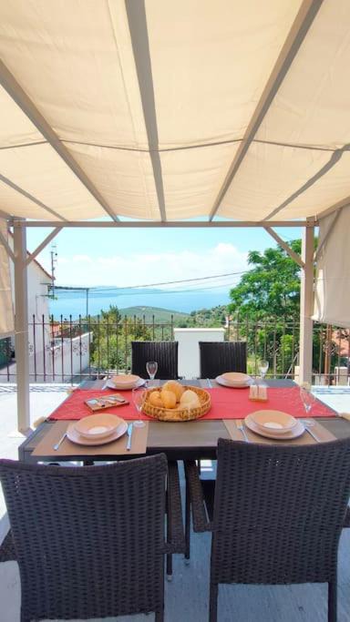 Photo of Patio Balcony in Trikeri