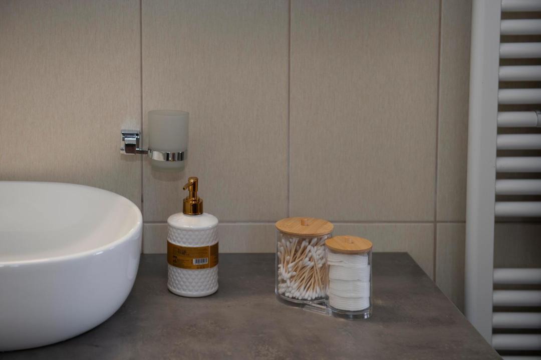 Photo of Bathroom in Petaleia