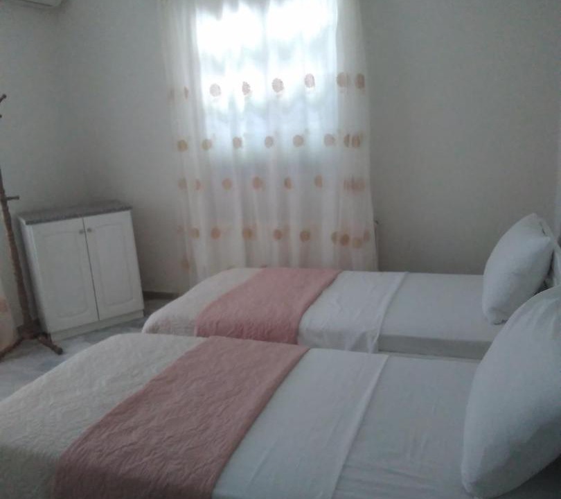 Photo of Bedroom in Petaleia