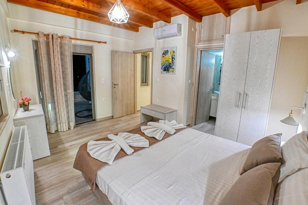 Photo of Bedroom in Karefiliana