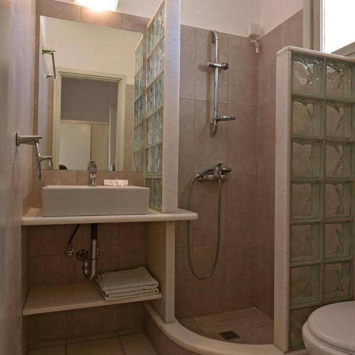 Photo of Bathroom in Ampelas