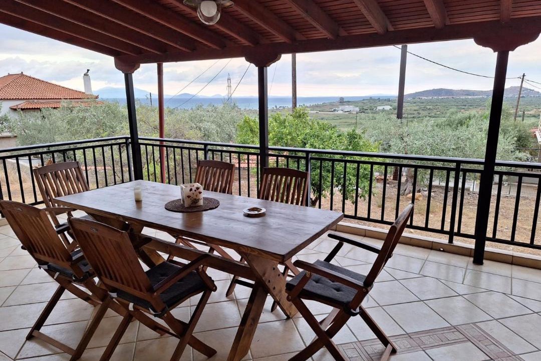 Photo of Patio Balcony in Astros
