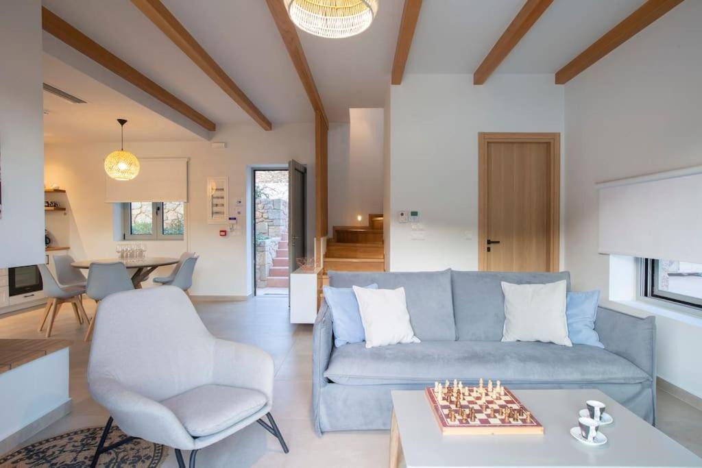 Photo of Livingroom in Sivota