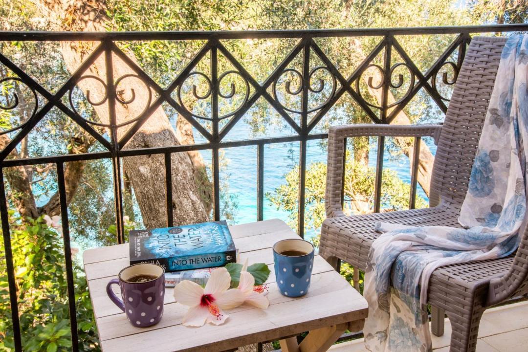 Photo of Patio Balcony in Longos