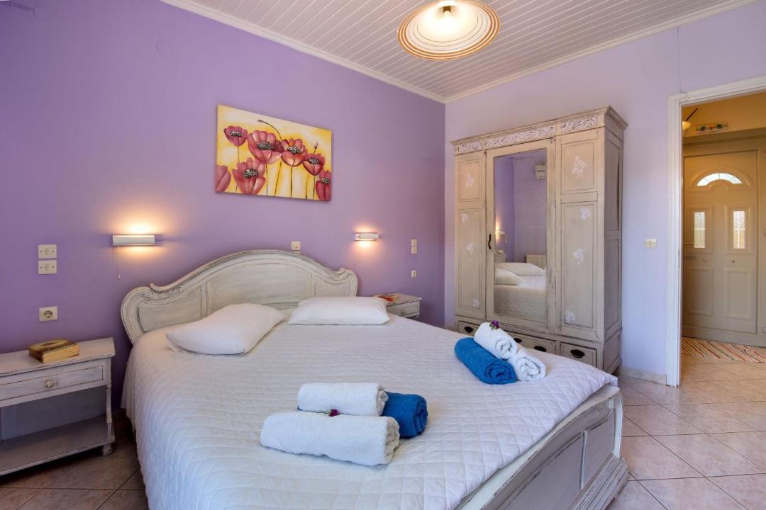 Photo of Bedroom in Longos