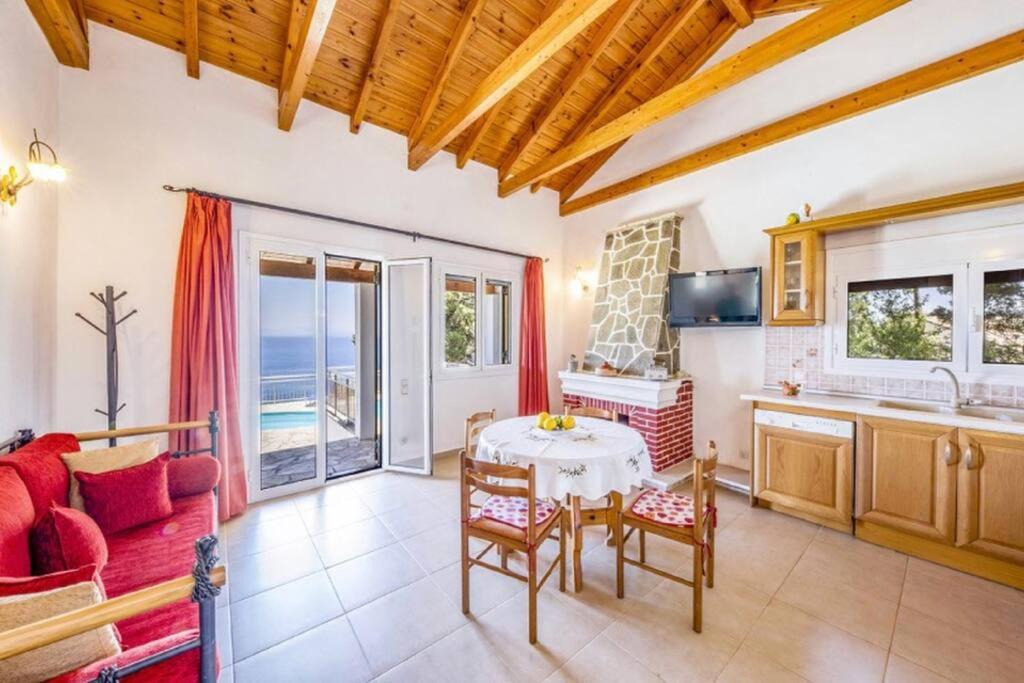 Photo of Livingroom in Koutsi