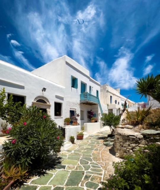 Photo of Others in Folegandros Town