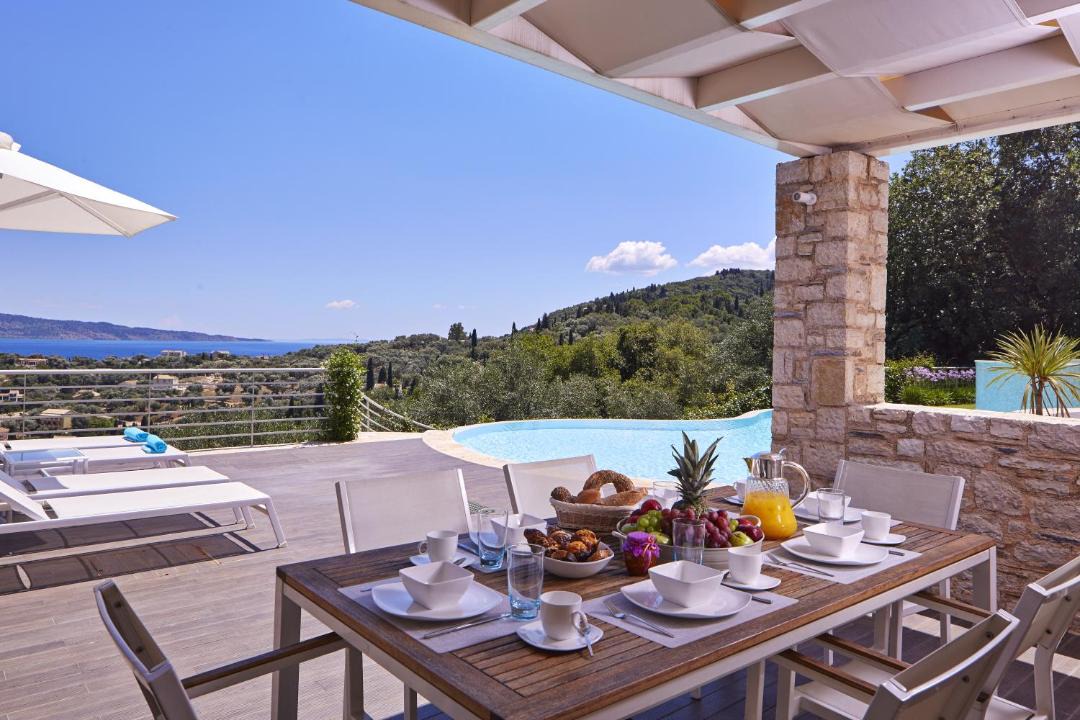 Photo of Patio Balcony in Petaleia