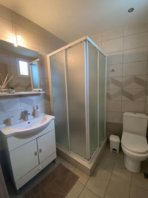 Photo of Bathroom in Neoi Epivates