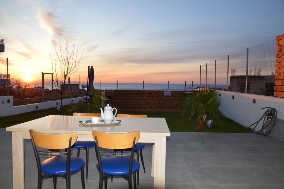 Photo of Patio Balcony in Petaloudes