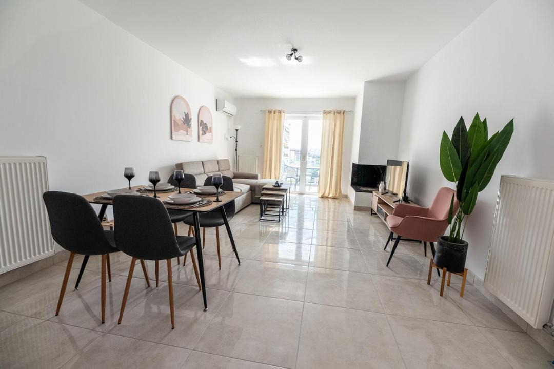 Photo of Livingroom in Keratsini-Drapetsona