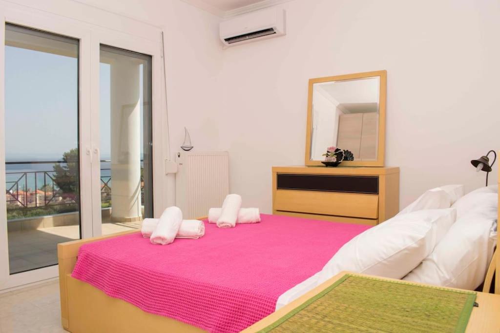 Photo of Bedroom in Pefkochori