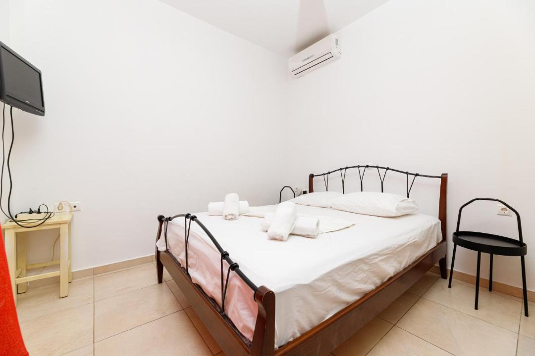 Photo of Bedroom in Exopoli
