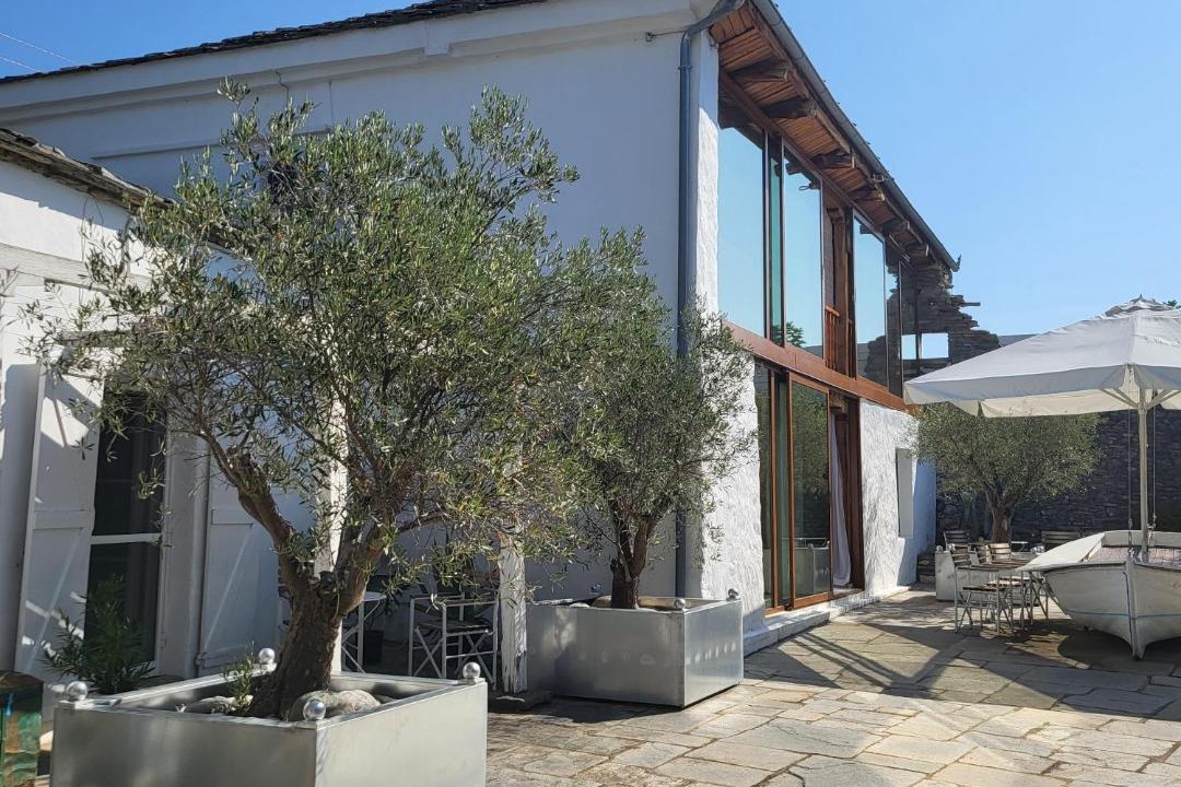 Photo of Buildings in Pieres