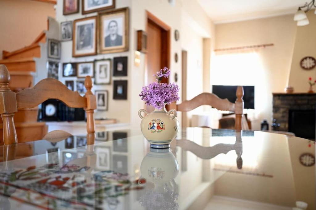 Photo of Livingroom in Tripi