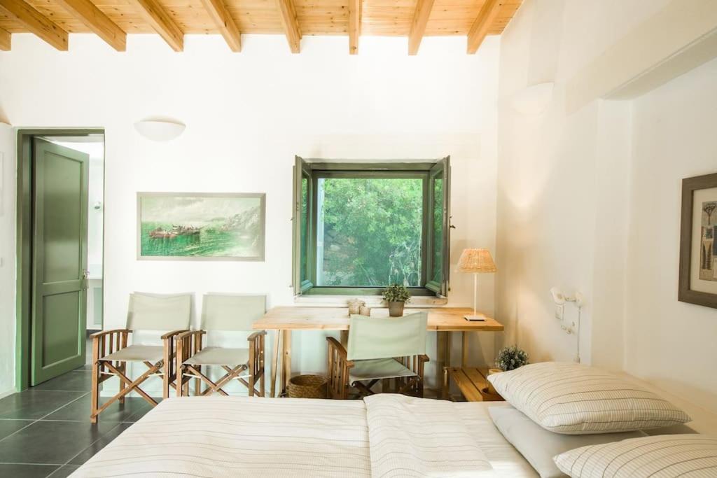 Photo of Bedroom in Kampos