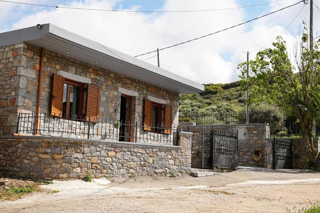 Photo of Buildings in Kounelion