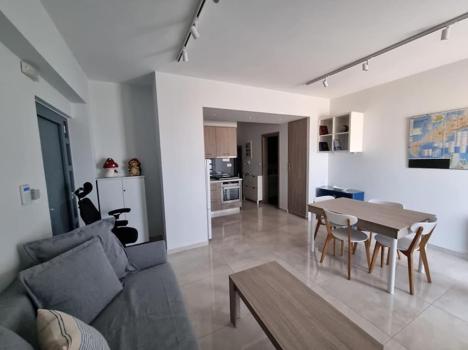 Photo of Livingroom in Lambi