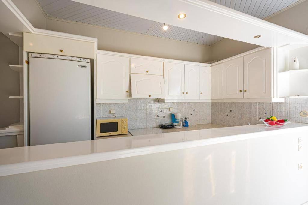 Photo of Kitchen in Psarou