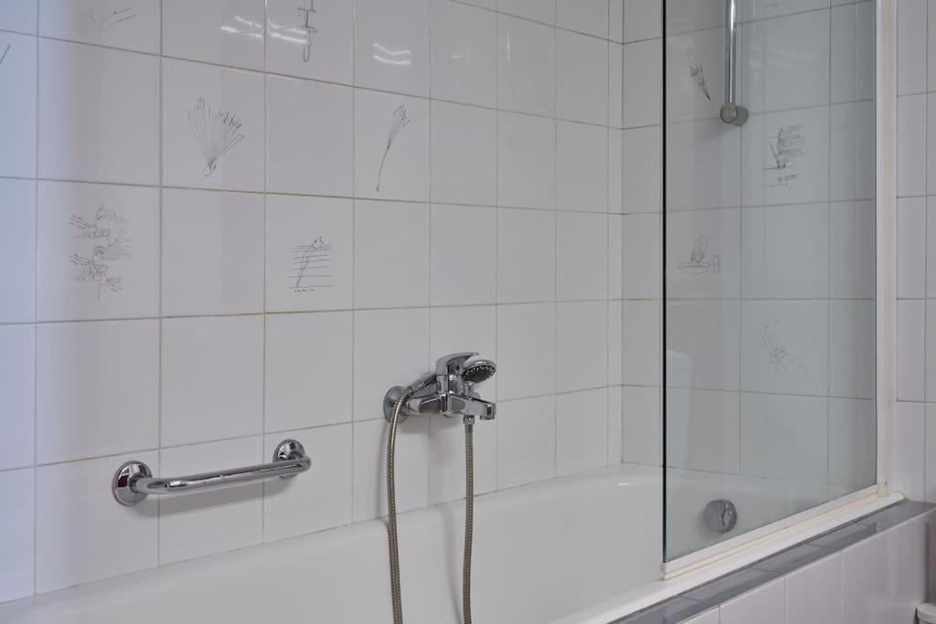 Photo of Bathroom in Ilisia