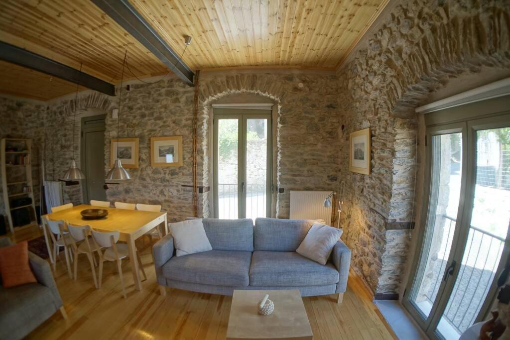 Photo of Livingroom in Tripi