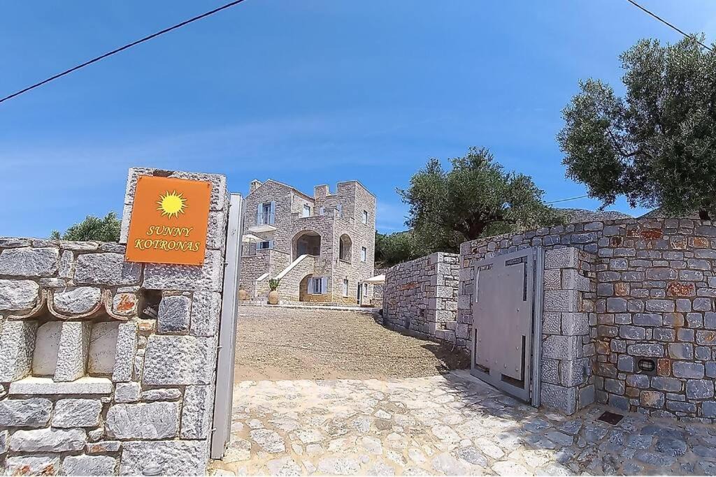 Photo of Buildings in Kotronas