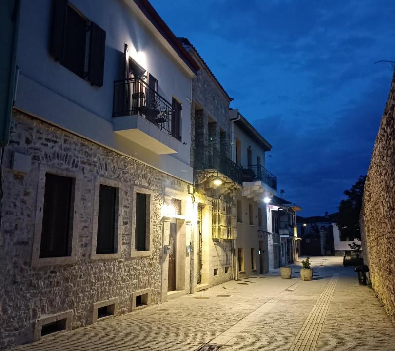 Photo of Buildings in Ioannina Town Centre