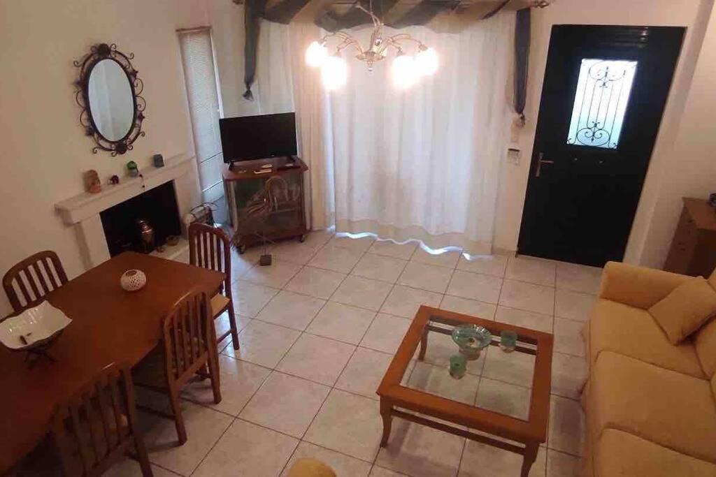Photo of Livingroom in Selianitika