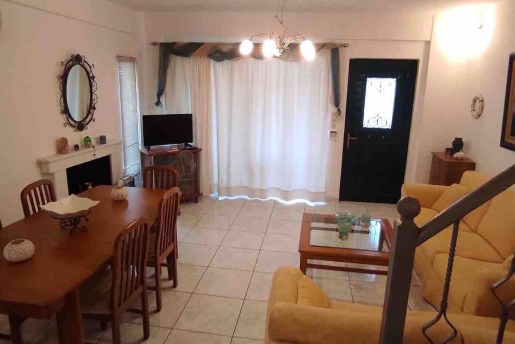 Photo of Livingroom in Selianitika