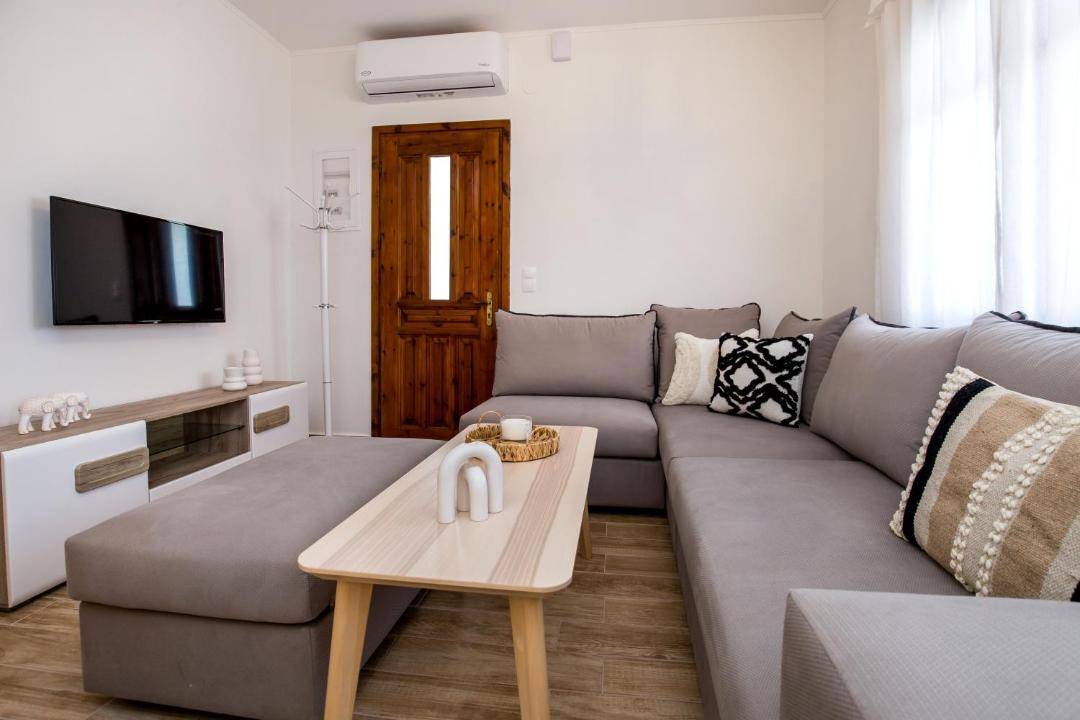Photo of Livingroom in Megalos Prinos