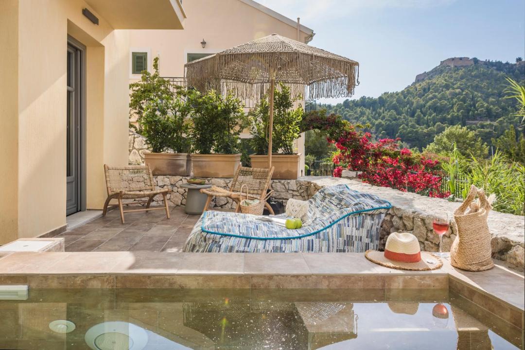 Photo of Patio Balcony in Frourion